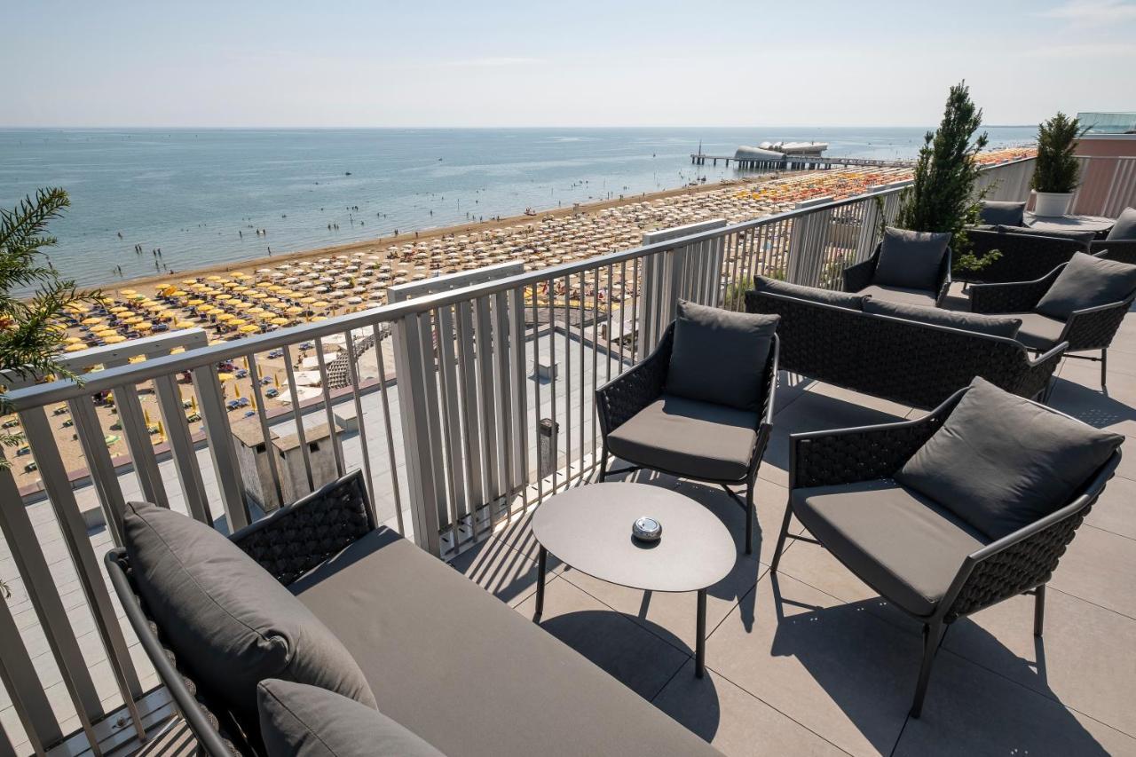 Diva Hotel Lignano - Adults Only Lignano Sabbiadoro Exteriör bild