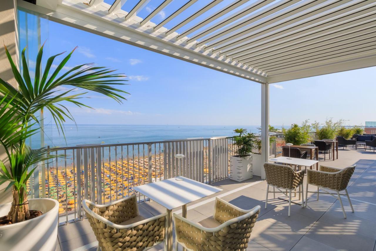 Diva Hotel Lignano - Adults Only Lignano Sabbiadoro Exteriör bild