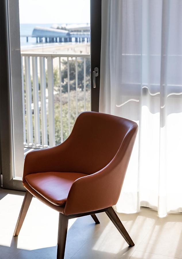 Diva Hotel Lignano - Adults Only Lignano Sabbiadoro Exteriör bild