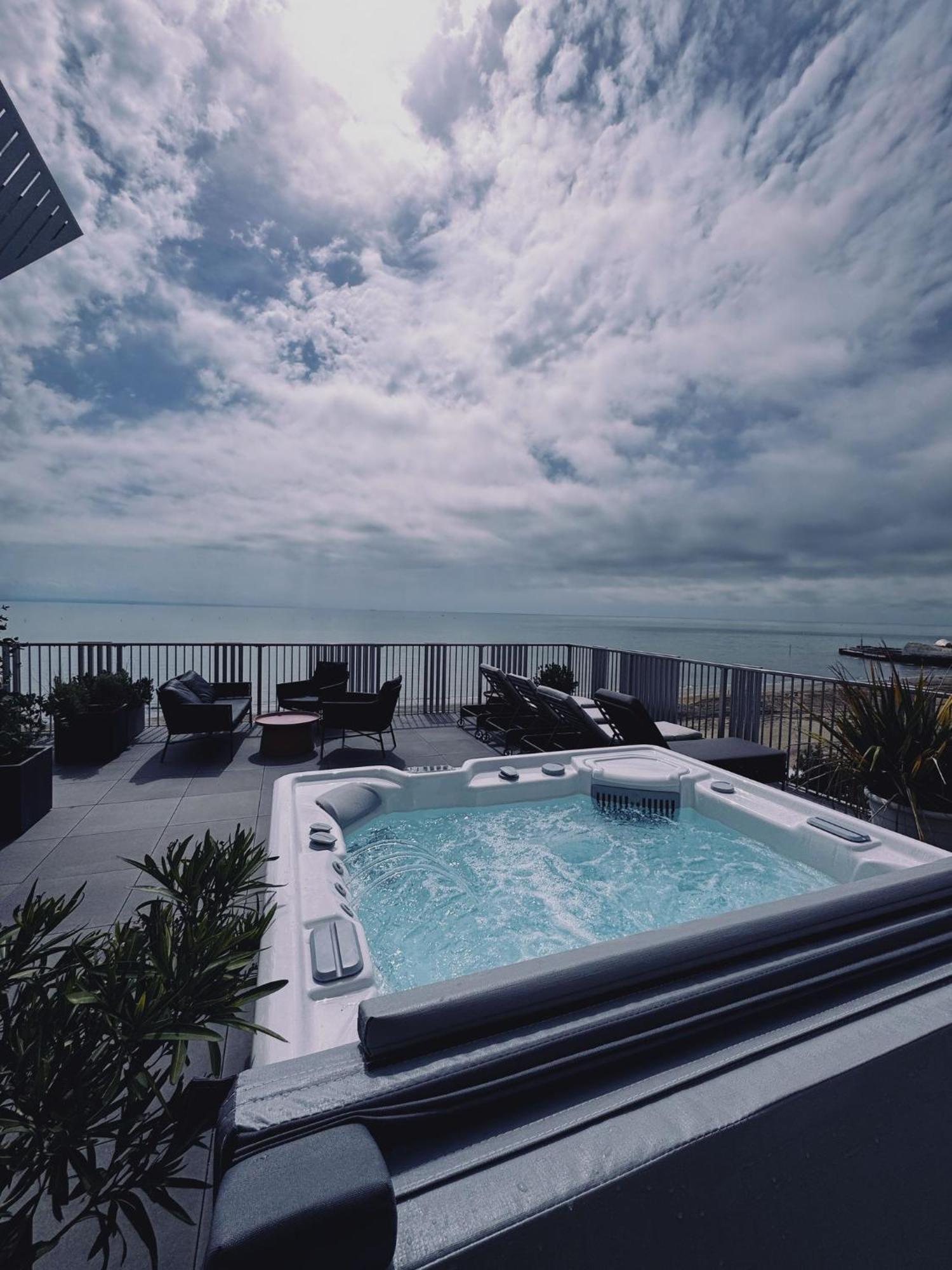 Diva Hotel Lignano - Adults Only Lignano Sabbiadoro Exteriör bild